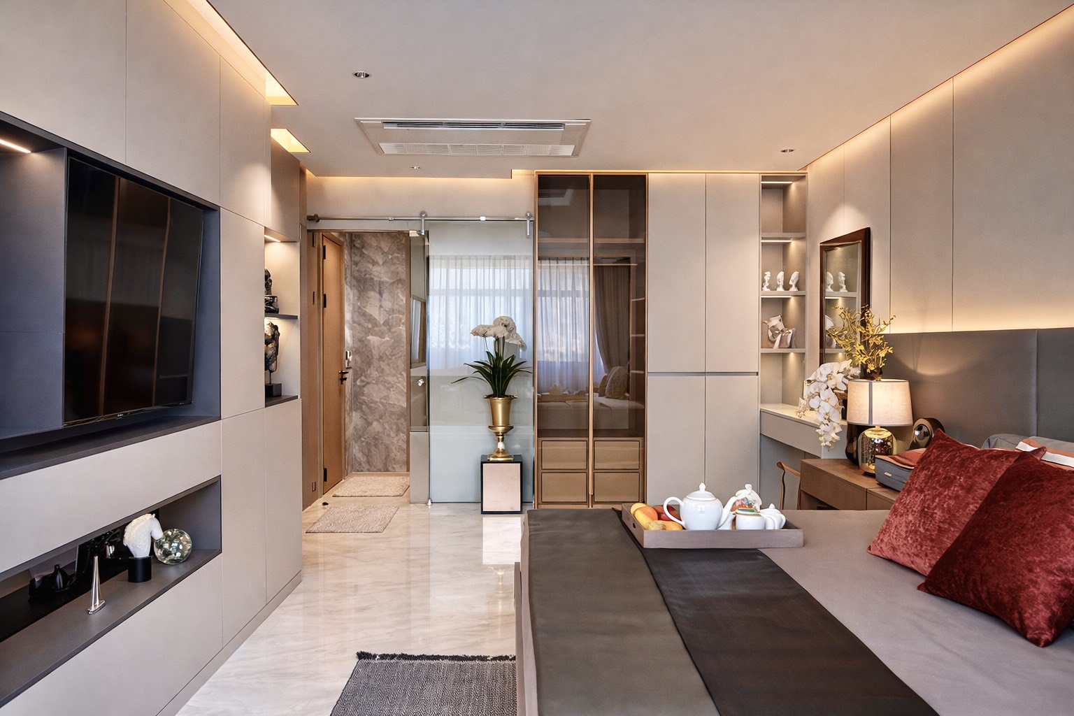 En-suite bedroom view